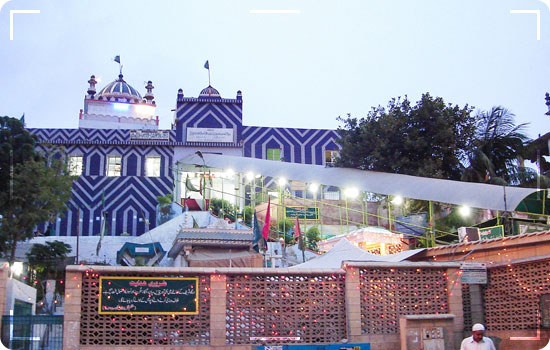 10 Famous Shrines of Pakistan- Religious Tourism in Pakistan 3 Hazrat Abdullah Shah Gazi Karachi