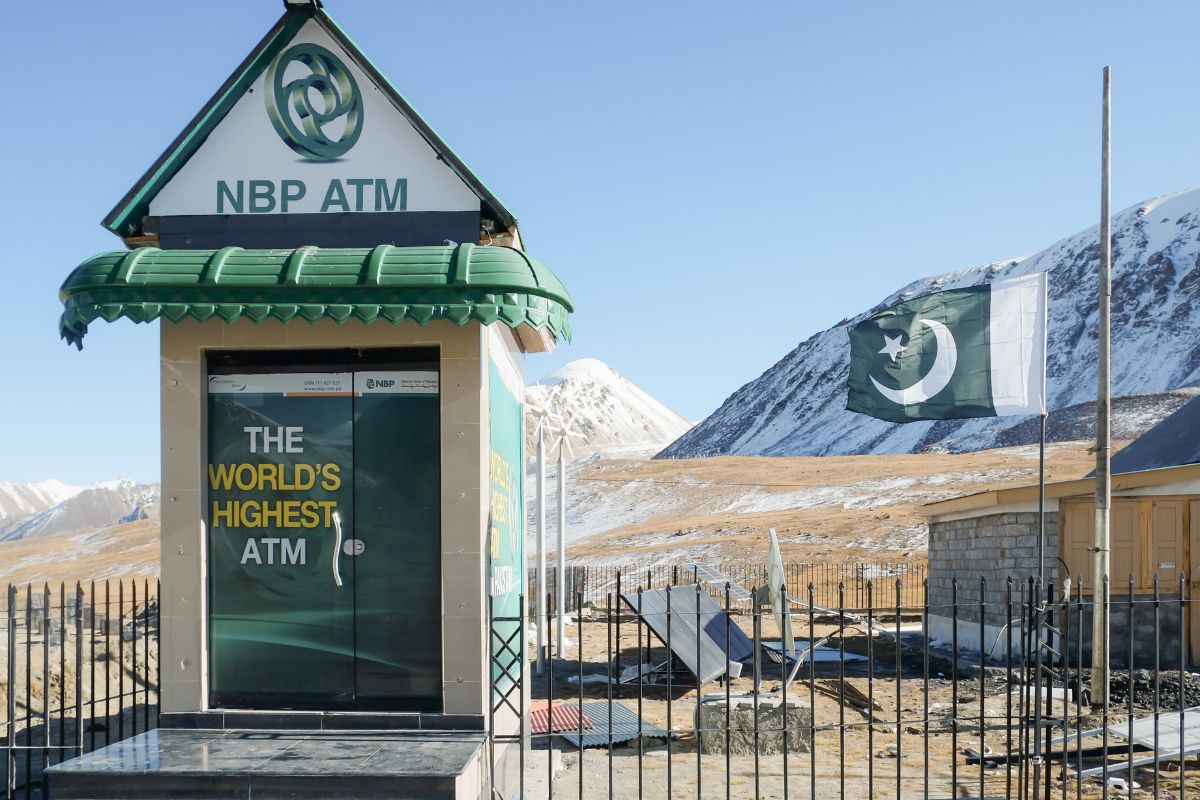20 Interesting Facts About Pakistan 4 Facts About Pakistan: Highest ATM in the World