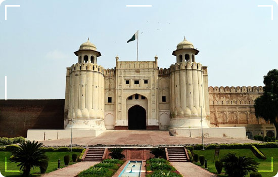 15 Places To Visit In Lahore 3 Lahore-Fort