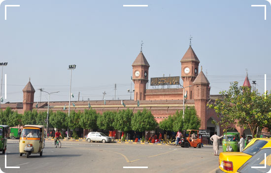 15 Places To Visit In Lahore 6 Lahore-Railway-Station