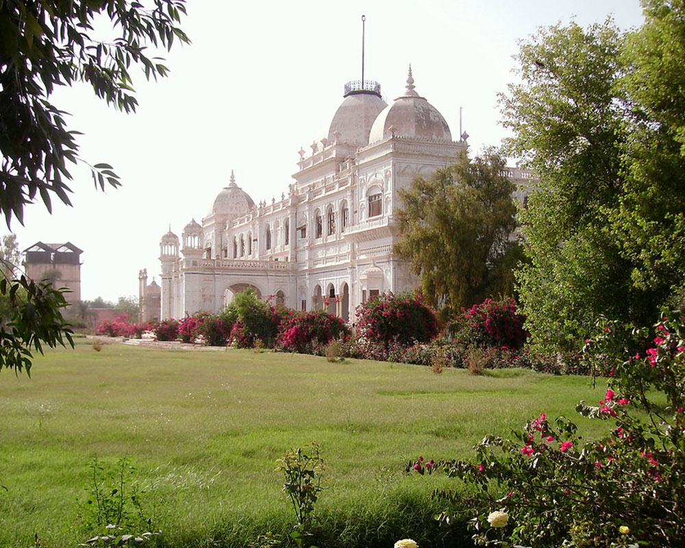 Largest Forts of Pakistan – Oldest Forts in Pakistan 4 Sadiq-Garh-Palace