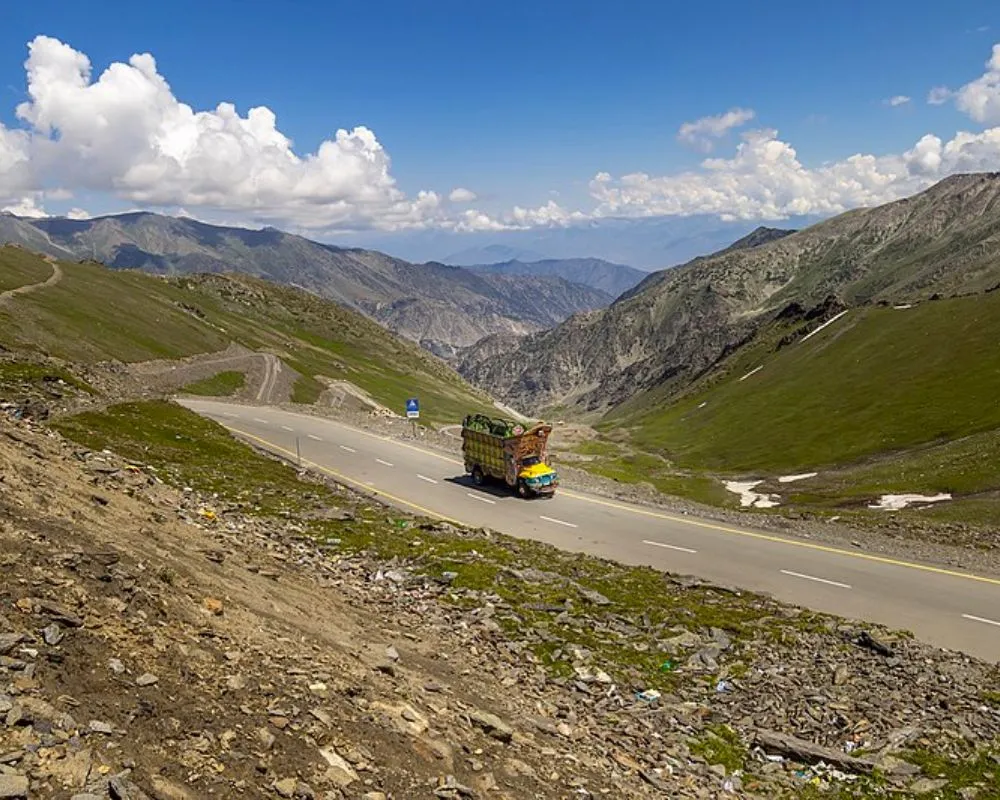Ultimate Traveler’s Guide For Babusar Pass (Babusar Top) 5 Ultimate Traveler’s Guide For Babusar Top (Babusar Pass)- Pakistan Tour n Travel