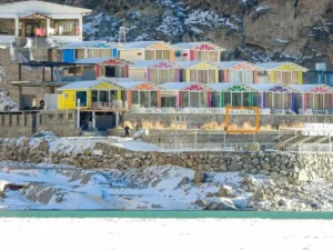 Honeymoon Resorts in Pakistan To Spend A Perfect Time Together 20 Top honeymoon places in Pakistan that offer amazing atmosphere and extraordinary service: Luxus Hunza Valley