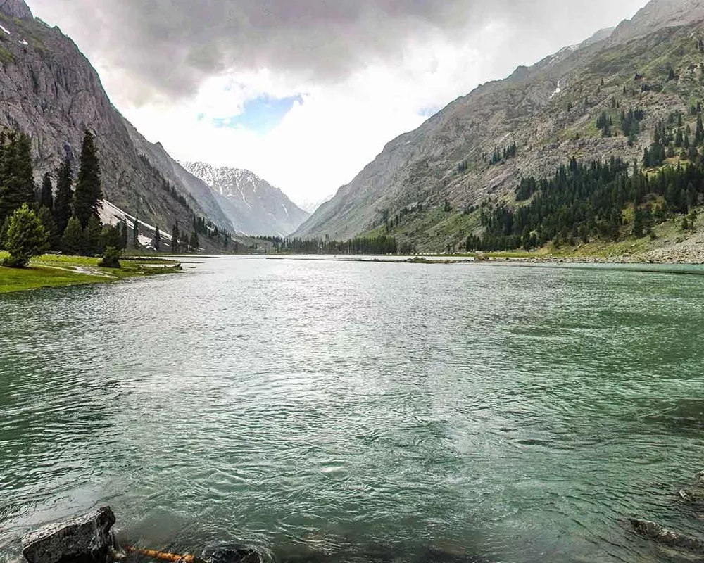 Top 10 Places in Swat Valley 10 Places in Swat Valley: Mahodand Lake