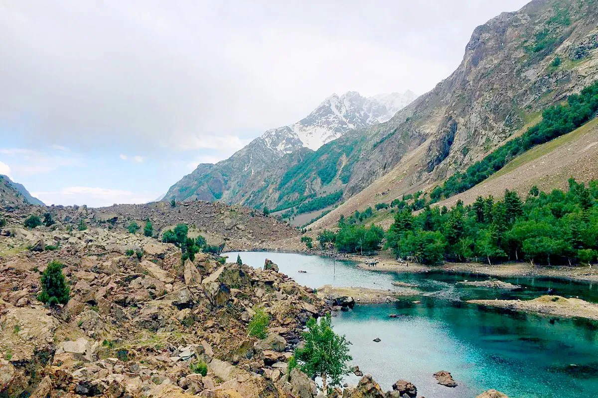 Naltar Valley – Places To Visit In Naltar Valley 5 Naltar Valley - Places To Visit In Naltar Vallley : Pakistan Tour n Travel - Satrangi Lake