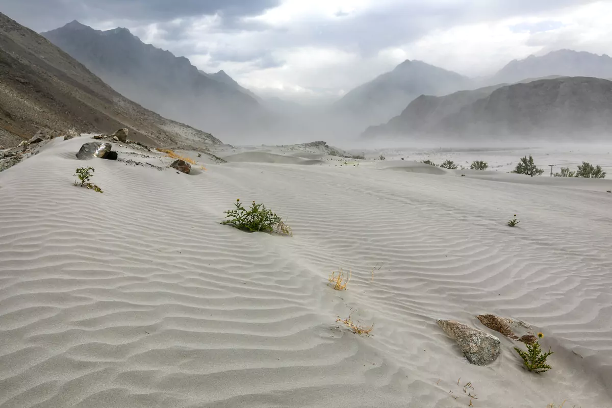 10 Best Photo Locations In Pakistan 9 Top Photo Locations in Pakistan: Shigar Cold Desert - Pakistan Tour n Travel