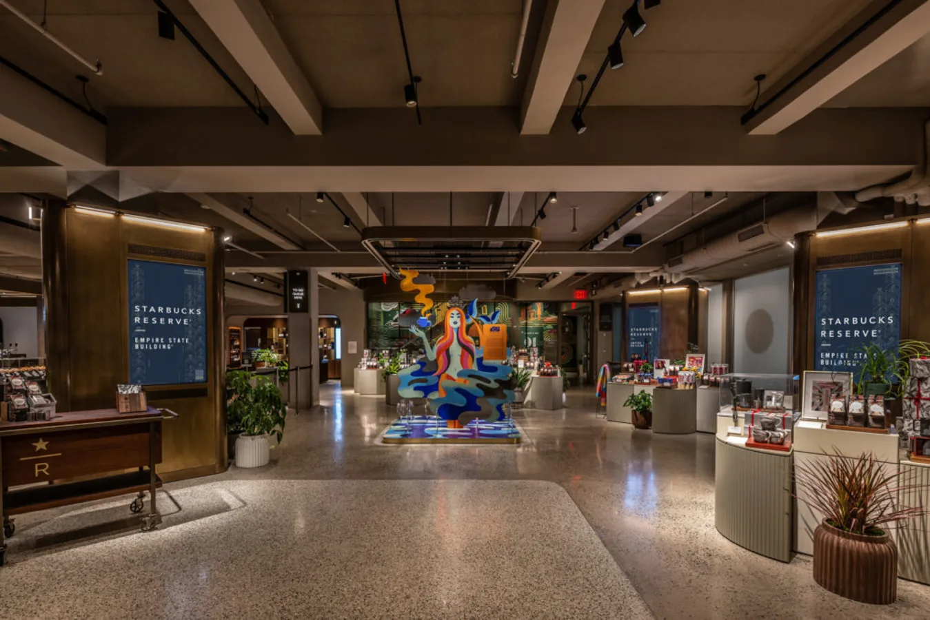 25 Strange Starbucks Stores Around the World 24 Unique Starbucks Stores Around the World: New York