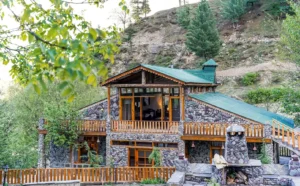 Honeymoon Resorts in Pakistan To Spend A Perfect Time Together 38 Top honeymoon places in Pakistan that offer amazing atmosphere and extraordinary service: Walnut Heights by Roomy Pakistan